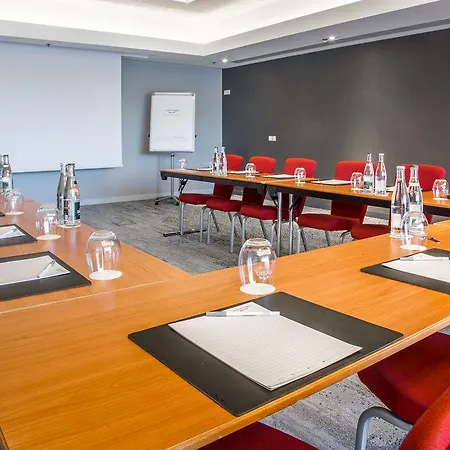 Ξενοδοχείο Courtyard By Marriott Airport