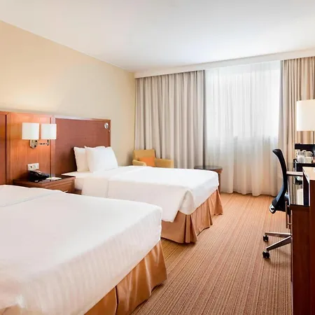 Courtyard By Marriott Airport Τουλούζη