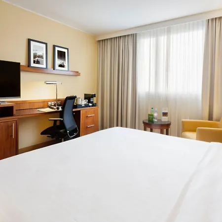 Courtyard By Marriott Airport Τουλούζη