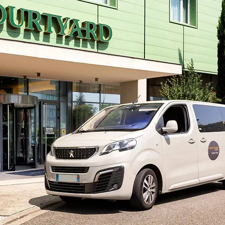 Courtyard By Marriott Airport Ξενοδοχείο 4*